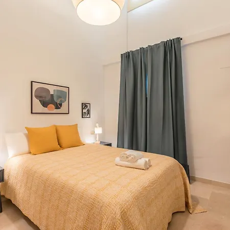 Dumonde Parking Apartment