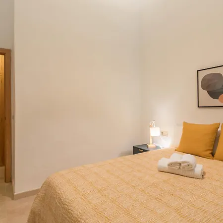 Dumonde Parking Apartment *